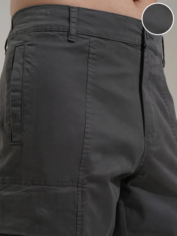 Highlander Men Black Straight Fit Solid Cargos