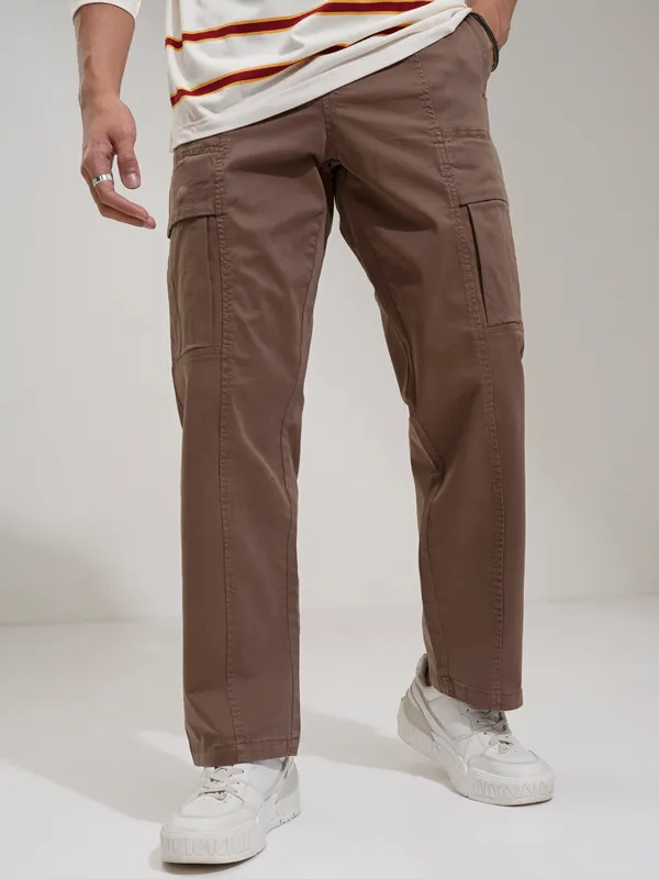 Highlander Men Brown Straight Fit Solid Cargos