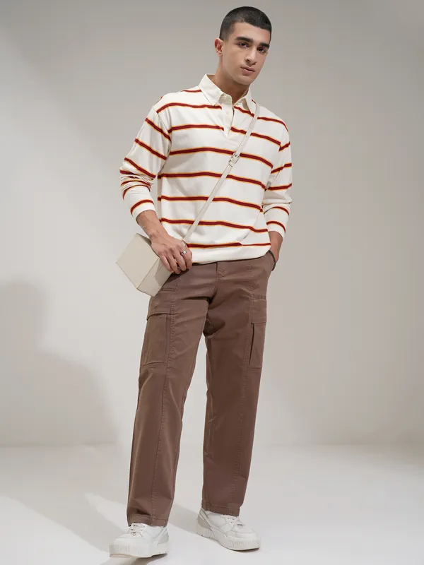 Highlander Men Brown Straight Fit Solid Cargos