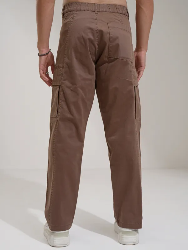 Highlander Men Brown Straight Fit Solid Cargos