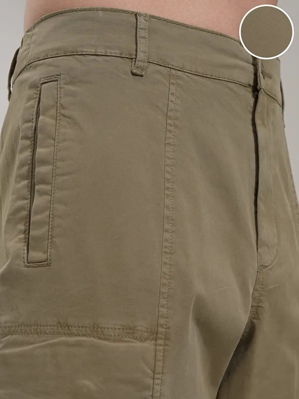 Highlander Men Brown Straight Fit Solid Cargos