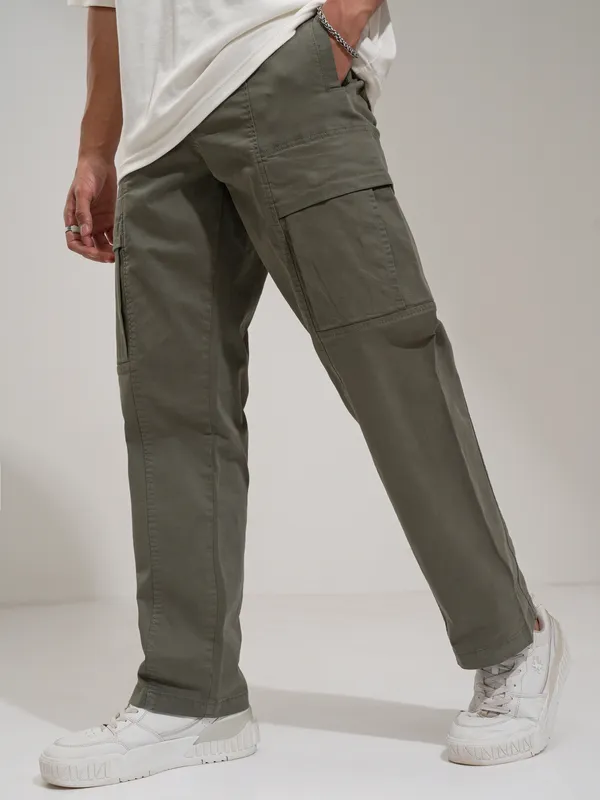 Highlander Men Teal Straight Fit Solid Cargos
