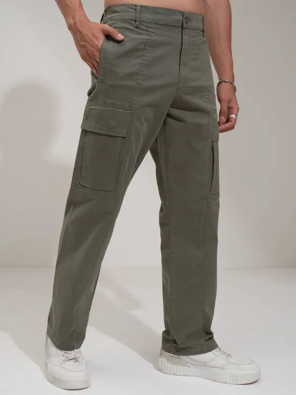 Highlander Men Teal Straight Fit Solid Cargos