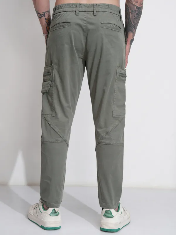 Highlander Men Olive Straight Fit Solid Cargos