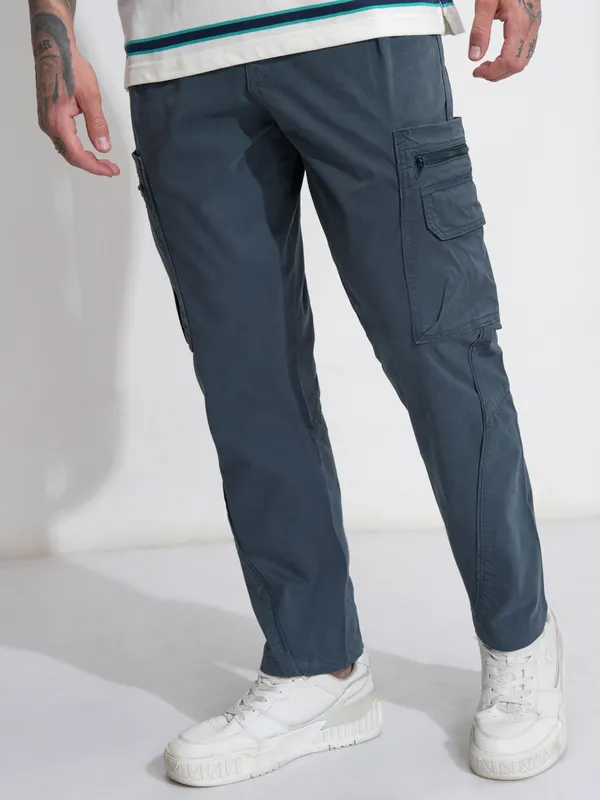 Highlander Men Blue Straight Fit Solid Cargos
