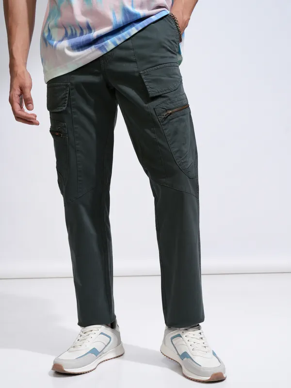 Highlander Men Blue Straight Fit Solid Cargos