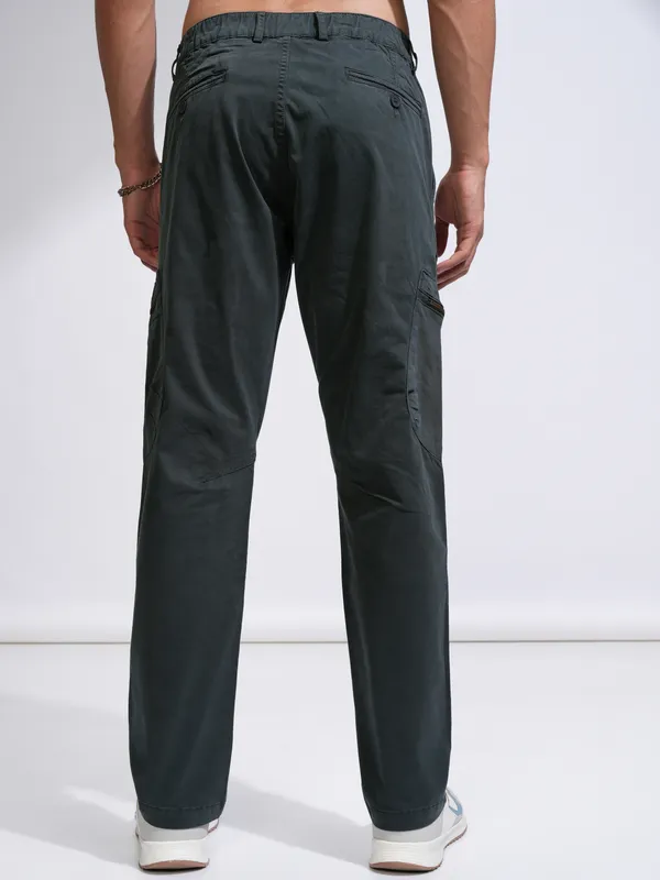 Highlander Men Blue Straight Fit Solid Cargos