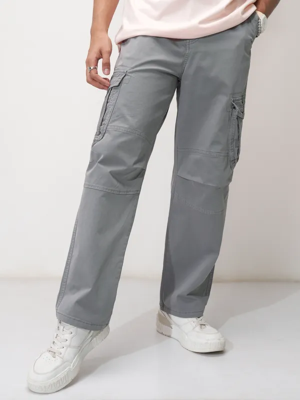 Men Loose Fit Cargos
