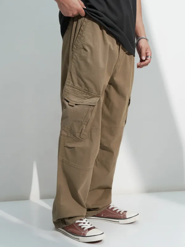 Highlander Men Pink Solid Loose Fit Cargos