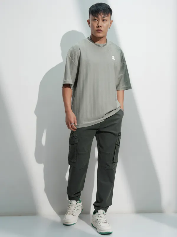 Highlander Men Grey Relaxed Fit Solid Cargo