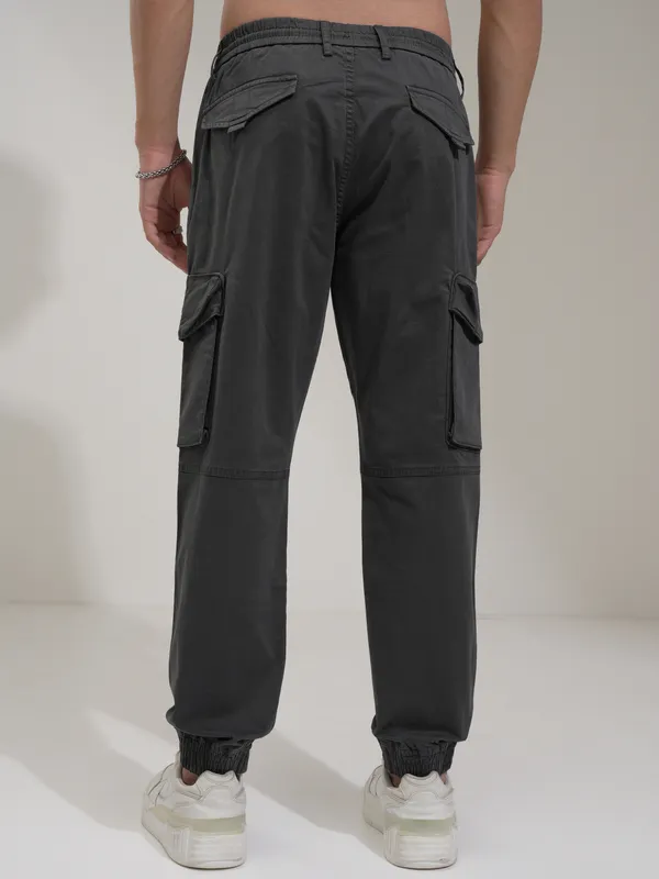 Highlander Men Black Relaxed Fit Solid Cargos