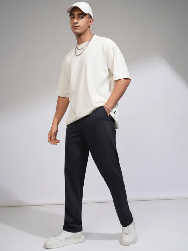 Highlander Men Navy Blue Solid Relaxed Fit Casual Trouser