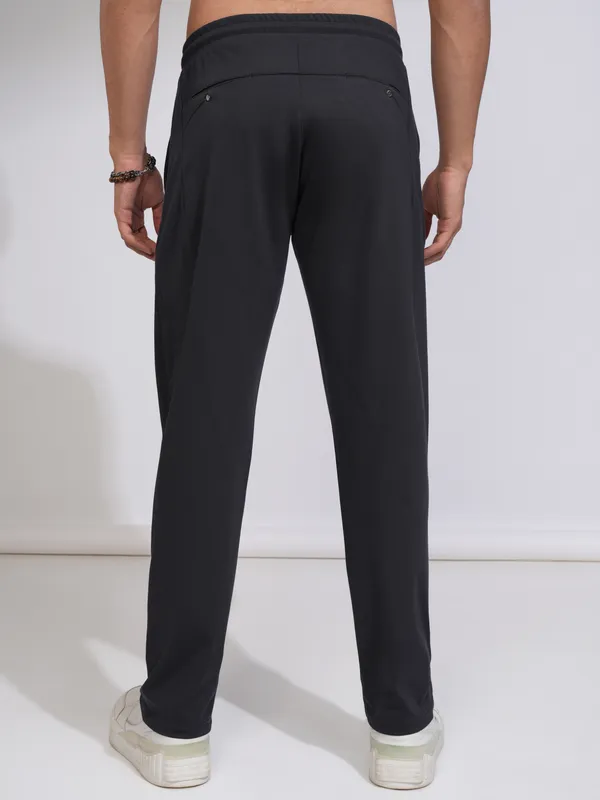 Highlander Men Navy Blue Solid Relaxed Fit Casual Trouser