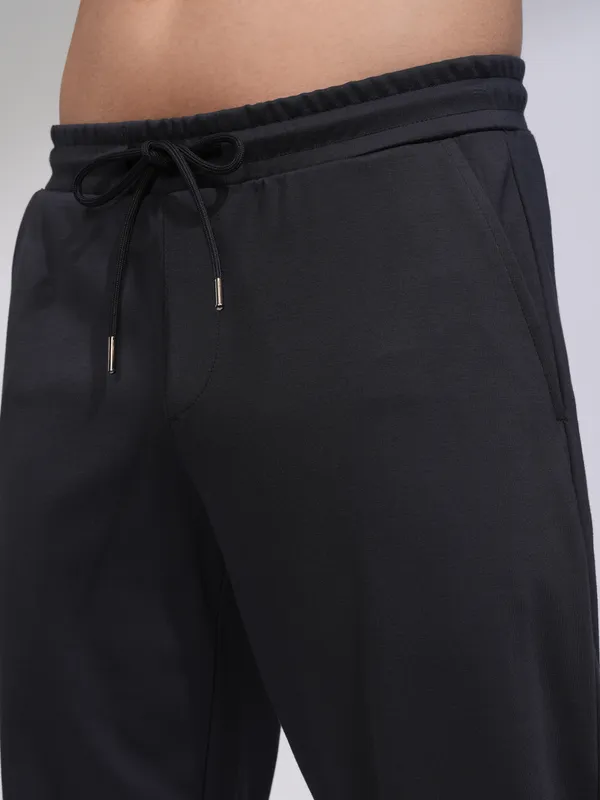 Highlander Men Navy Blue Solid Relaxed Fit Casual Trouser