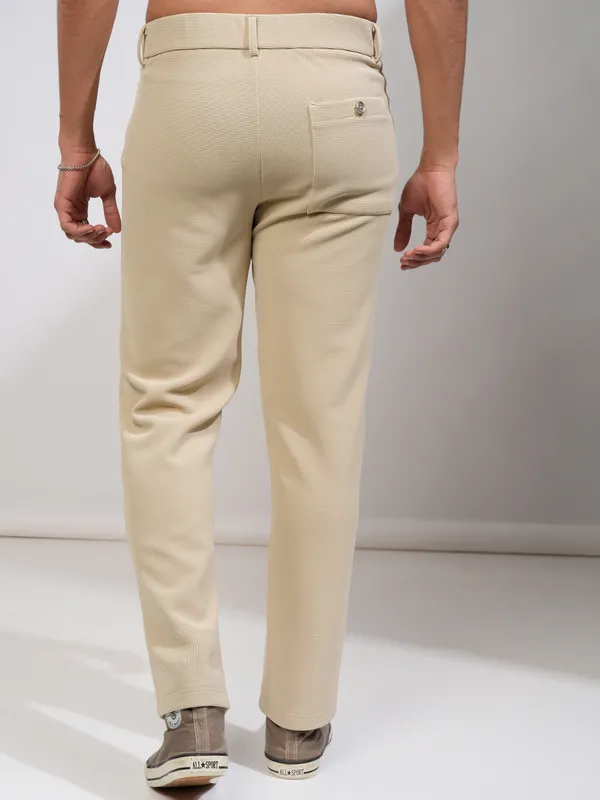 Highlander Men Beige Relaxed Fit Solid Cargos