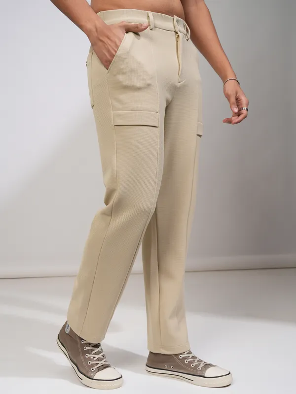 Highlander Men Beige Relaxed Fit Solid Cargos