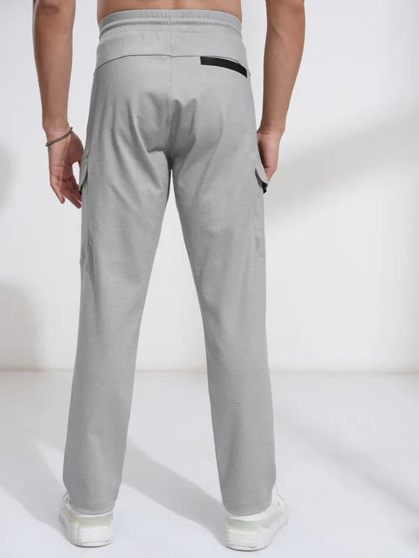Highlander Men Grey Relaxed Fit Solid Cargos