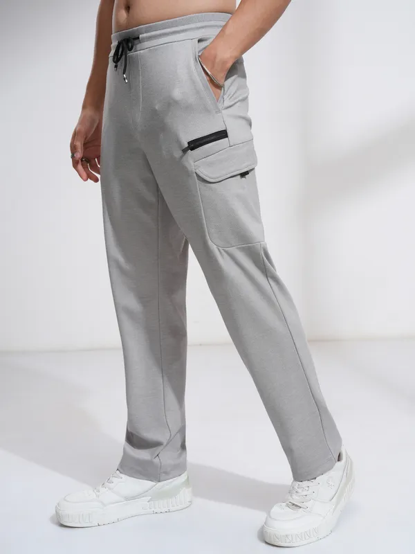 Highlander Men Grey Relaxed Fit Solid Cargos