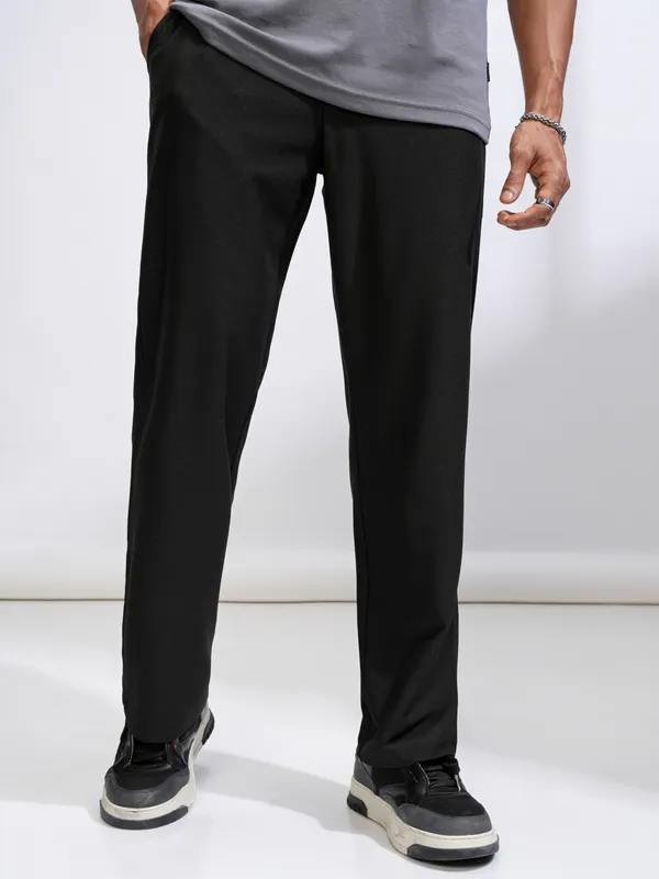 Highlander Men Black Straight Fit Solid Casual Trouser