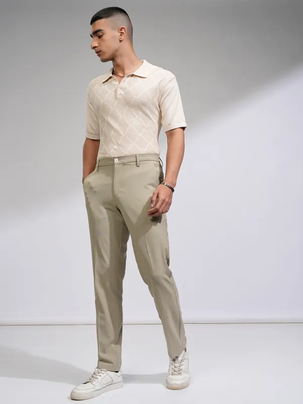 Highlander Men Yellow Relaxed Fit Solid Casual Trouser