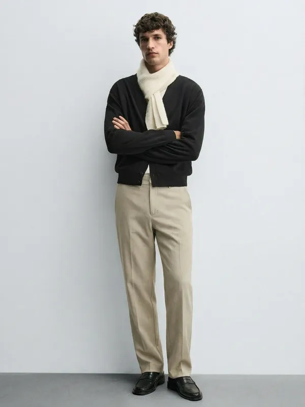 Highlander Men Yellow Relaxed Fit Solid Casual Trouser