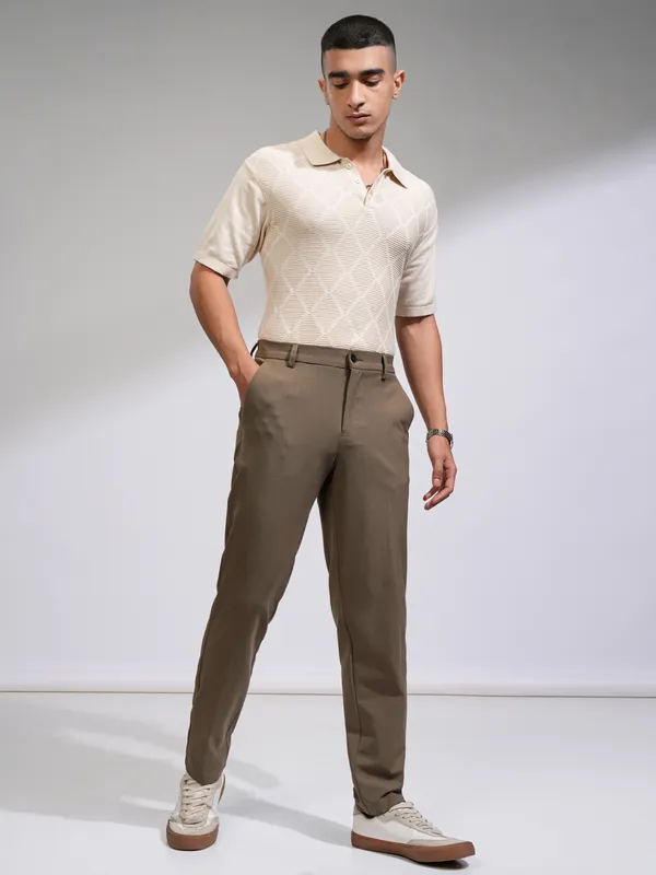 Highlander Men Brown Relaxed Fit Solid Casual Trouser