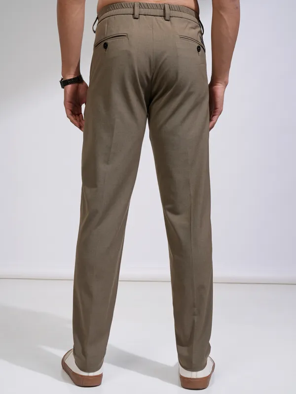 Highlander Men Brown Relaxed Fit Solid Casual Trouser