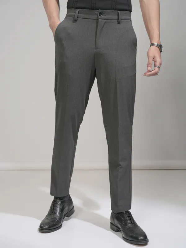 Highlander Men Charcoal Slim Fit Solid Formal Trouser