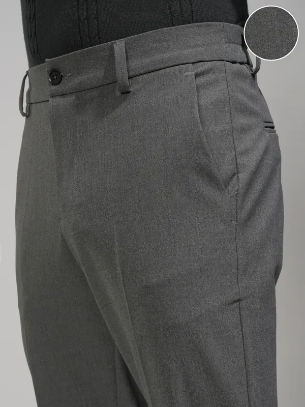 Highlander Men Charcoal Slim Fit Solid Formal Trouser