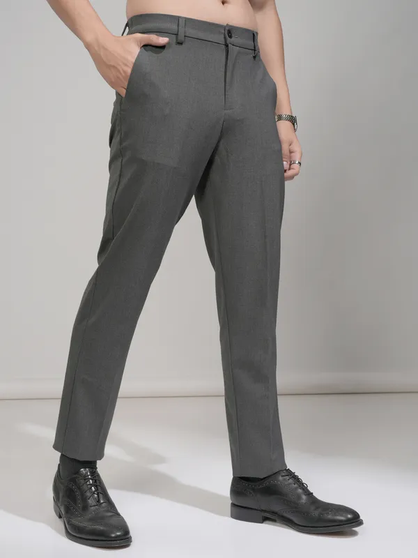 Highlander Men Charcoal Slim Fit Solid Formal Trouser