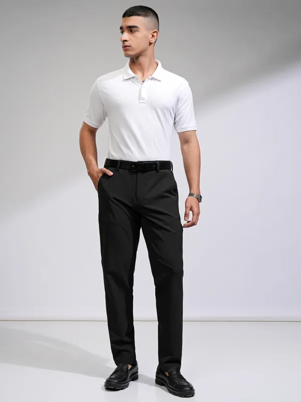 Highlander Men Black Relaxed Fit Solid Casual Trouser