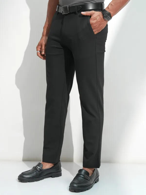 Highlander Men Black Solid Slim Fit Regular Trousers