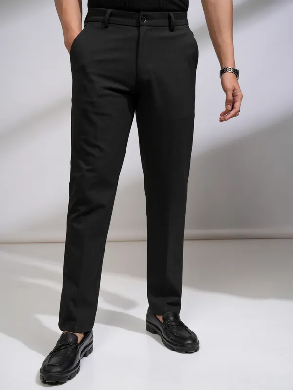 Highlander Men Charcoal Slim Fit Solid Casual Trouser