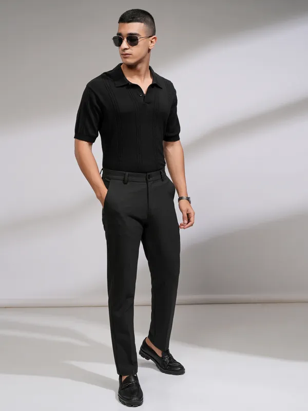 Highlander Men Charcoal Slim Fit Solid Casual Trouser