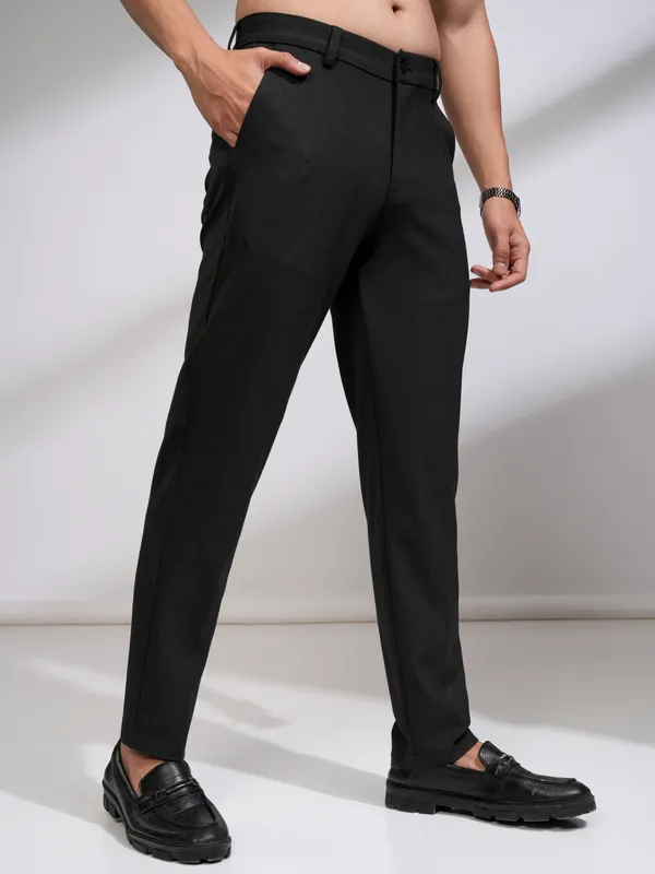 Highlander Men Charcoal Slim Fit Solid Casual Trouser