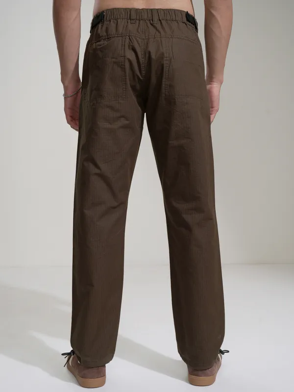 Highlander Men Brown Straight Fit Solid Casual Trouser