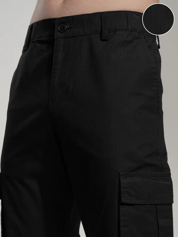 Highlander Men Black Slim Fit Solid Joggers