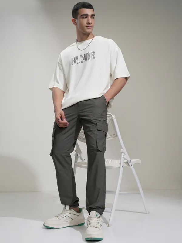 Highlander Men Grey Slim Fit Solid Joggers