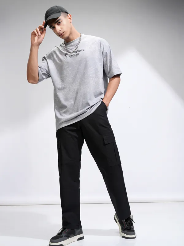 Highlander Men Black Straight Fit Solid Cargos