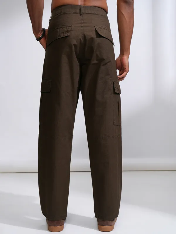 Highlander Men Brown Straight Fit Solid Cargos