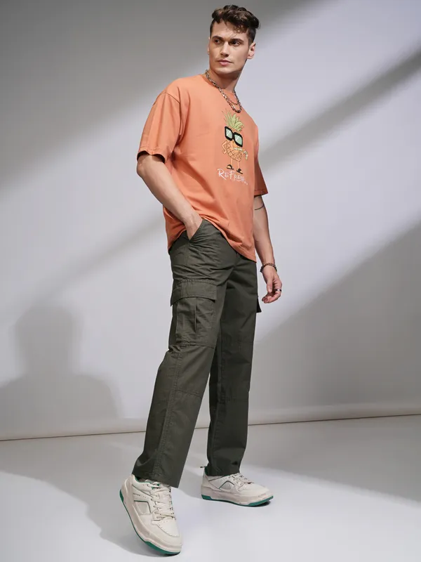Highlander Men Grey Loose Fit Solid Cargos