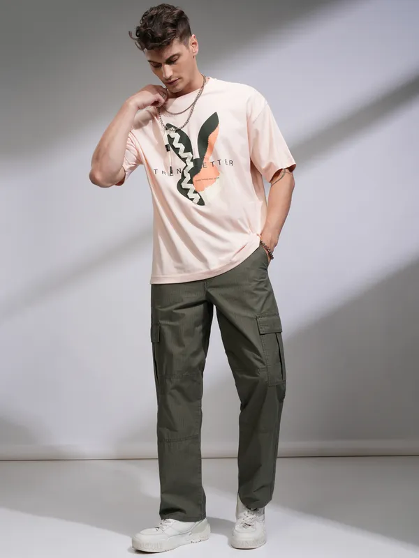 Highlander Men Olive Loose Fit Solid Cargos