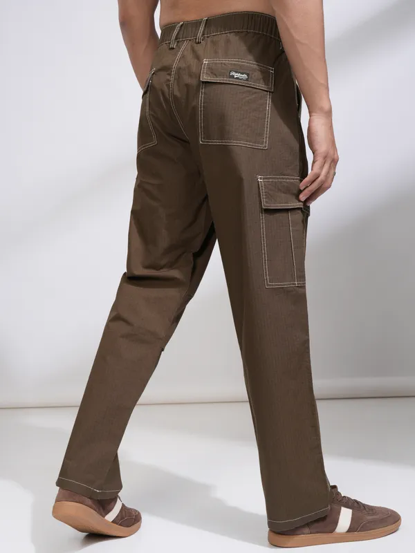 Highlander Men Brown Straight Fit Solid Cargos