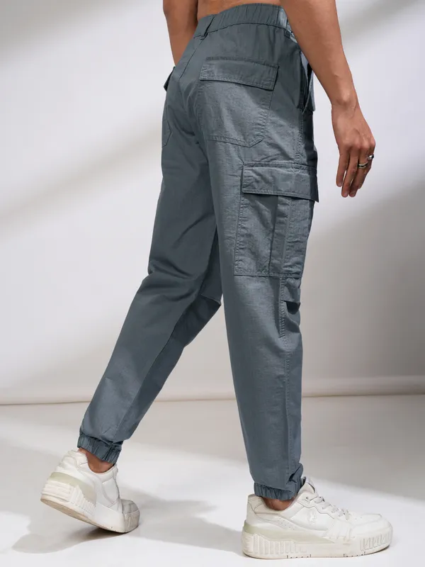 Highlander Men Grey Relaxed Fit Solid Joggers