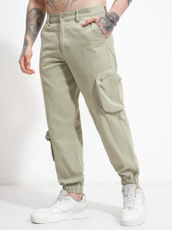 Men Straight Fit Cargos