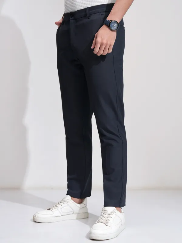 Highlander Men Navy Blue Slim Fit Solid Casual Trouser