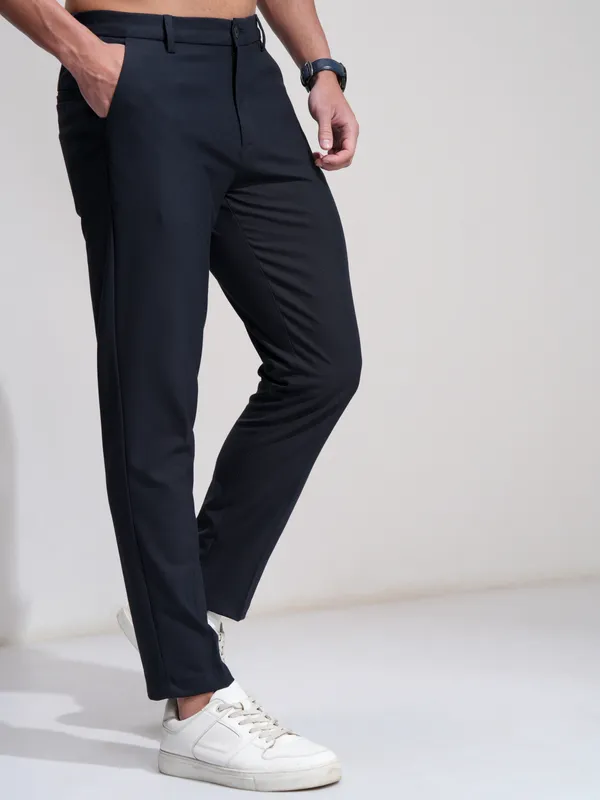 Highlander Men Navy Blue Slim Fit Solid Casual Trouser