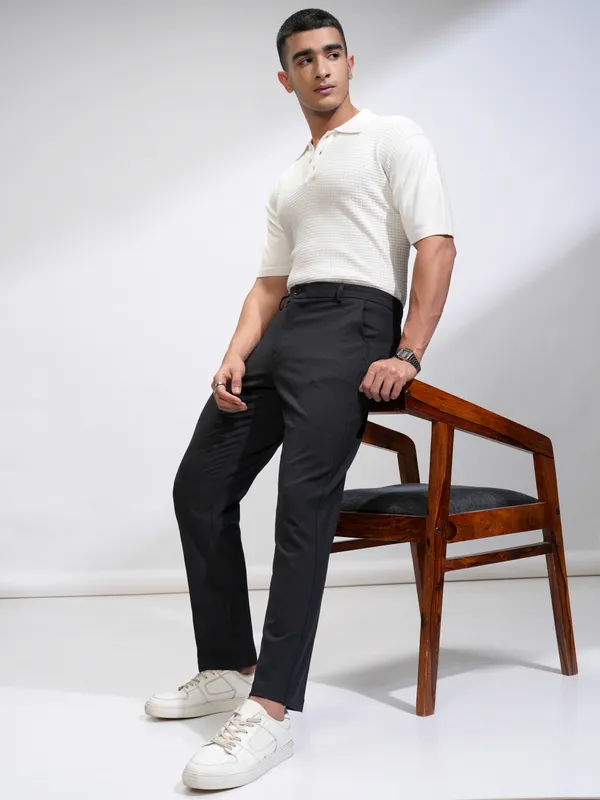 Highlander Men Black Slim Fit Solid Casual Trouser