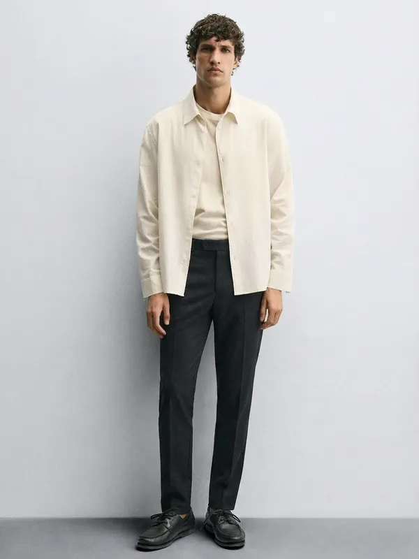 Highlander Men Navy Blue Slim Fit Solid Casual Trouser