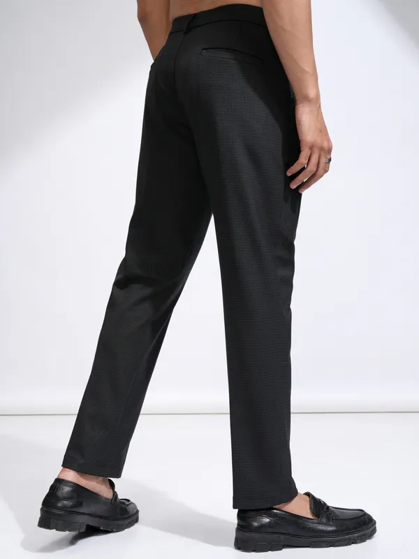 Highlander Men Black Slim Fit Solid Casual Trouser